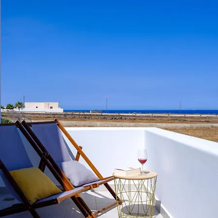 Ak Vila Oia